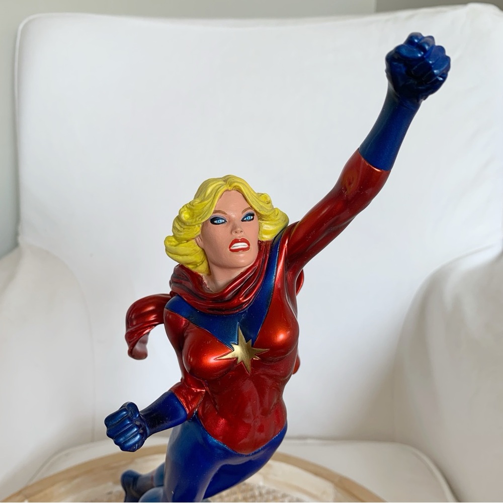 Marvel Comics Ms. Marvel (70's Version) Statue by Bowen Designs Statue